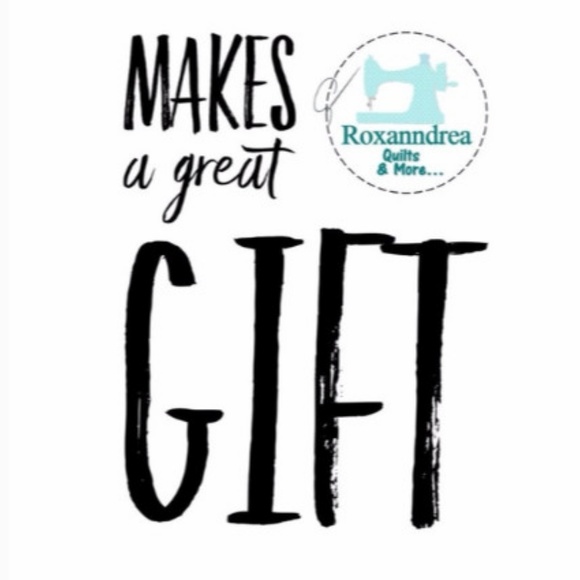 Meet your Poshmark Ambassador, Roxanndrea - Picture 3 of 7